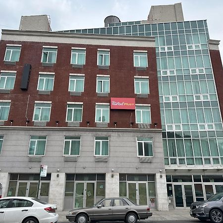 Red Roof Plus Brooklyn - Flatbush Ave Нью-Йорк Экстерьер фото